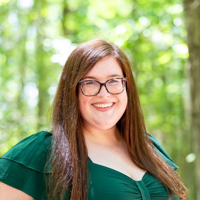Photo of staff member Lindsey