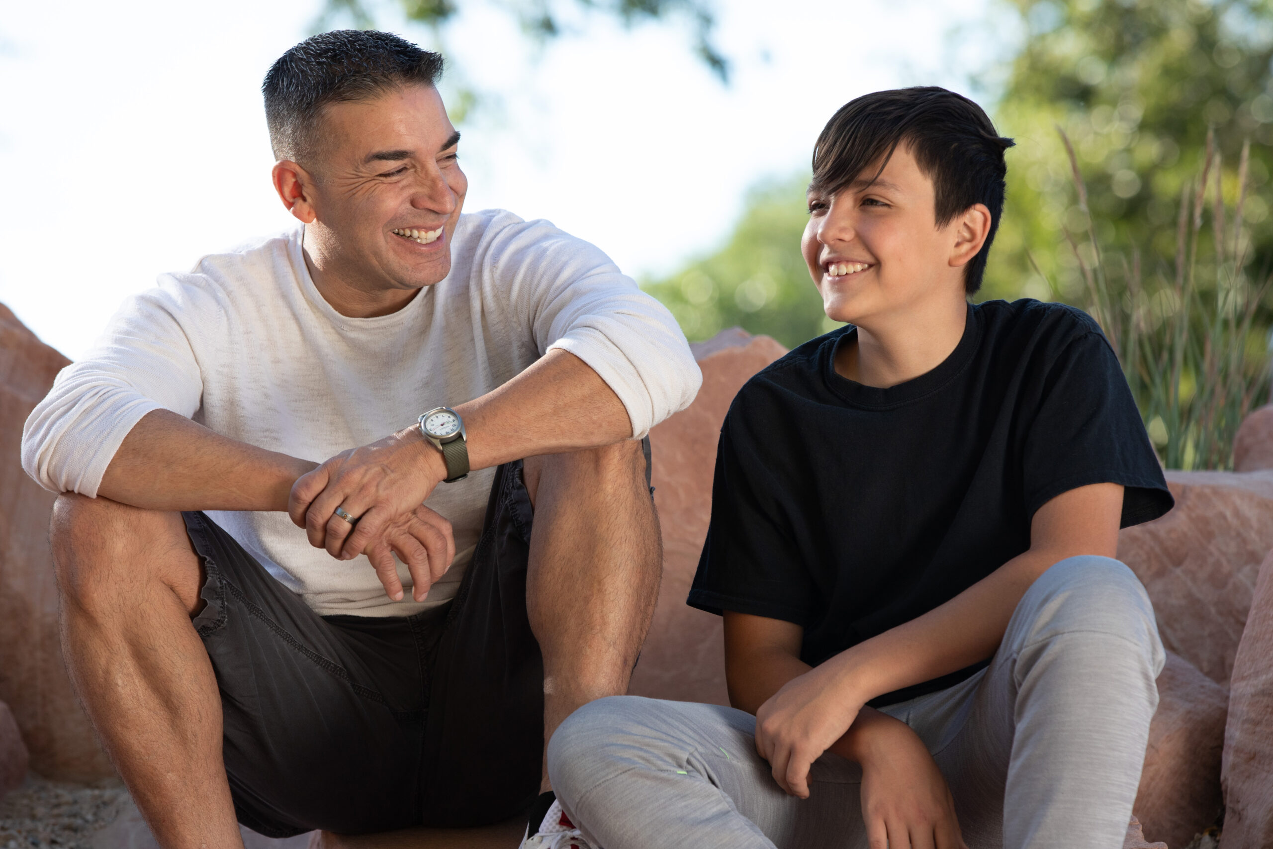 Big and Little interacting outside, Big Brothers Big Sisters mentoring